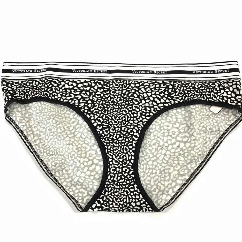 Victoria’s Secret cotton hiphugger animal print panty Small